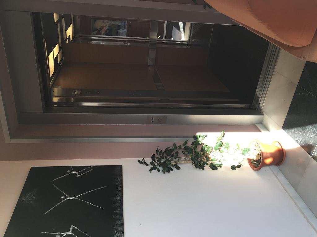 فندق Hostal Tarik طريفة المظهر الخارجي الصورة