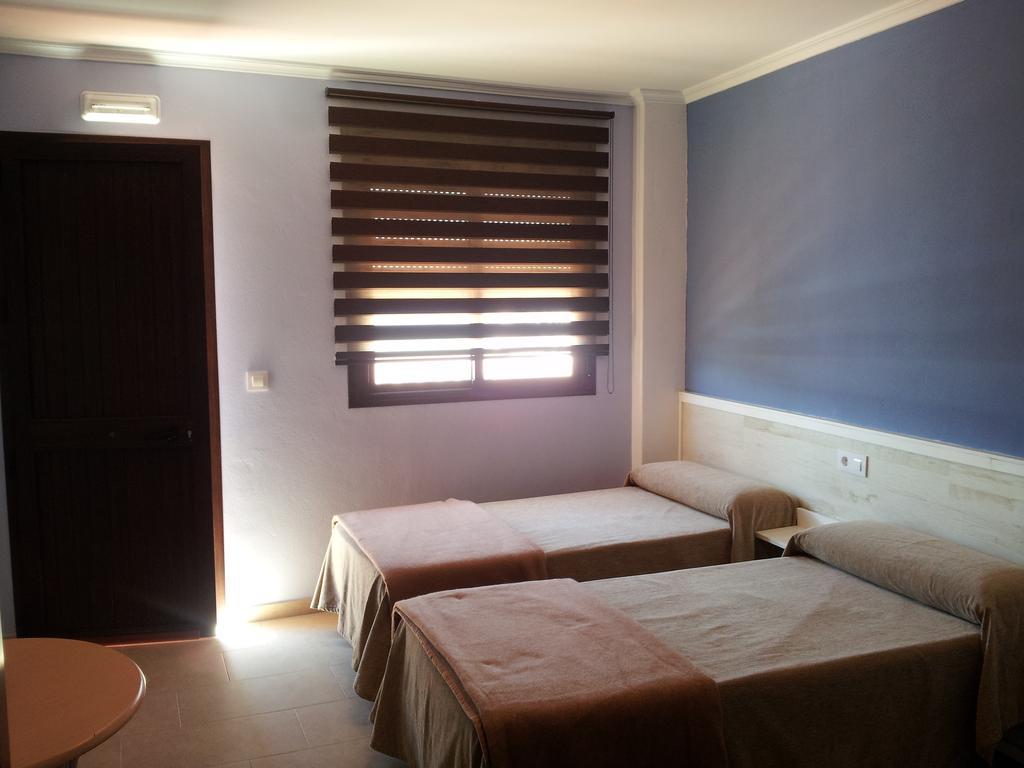 فندق Hostal Tarik طريفة المظهر الخارجي الصورة